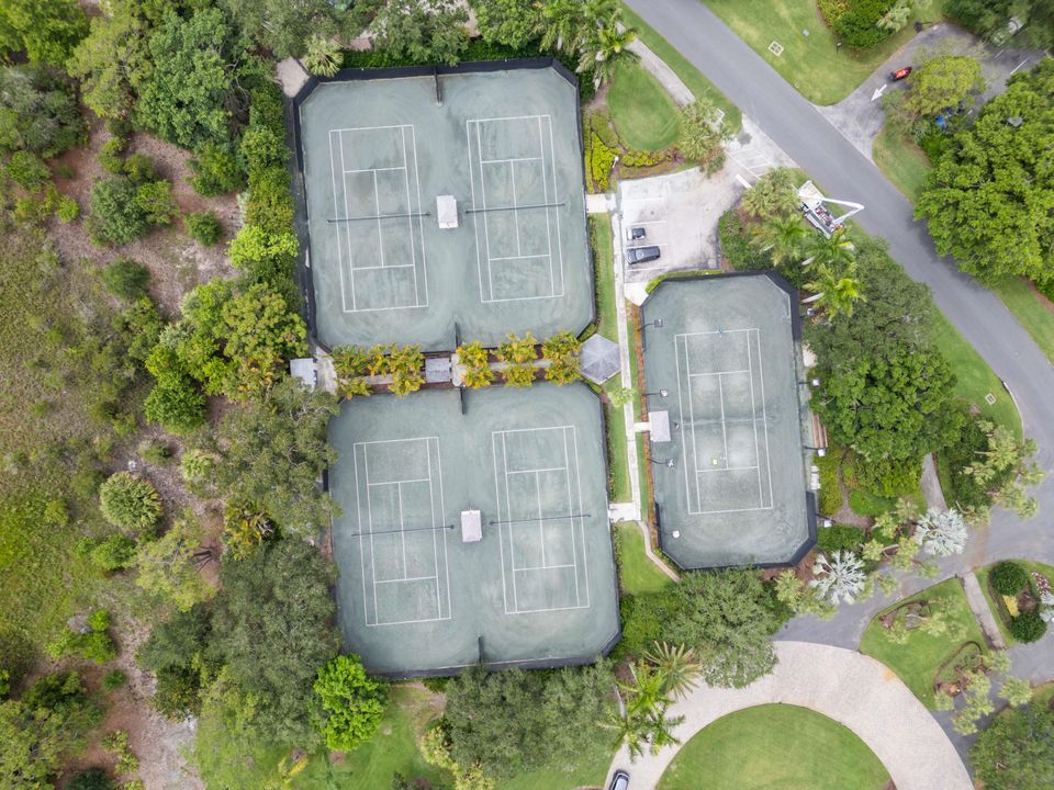 For Rent: $7,899 (3 beds, 3 baths, 2886 Square Feet)