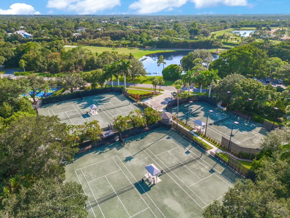 For Rent: $7,899 (3 beds, 3 baths, 2886 Square Feet)