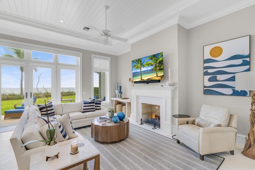 For Sale: $3,395,000 (4 beds, 4 baths, 3297 Square Feet)