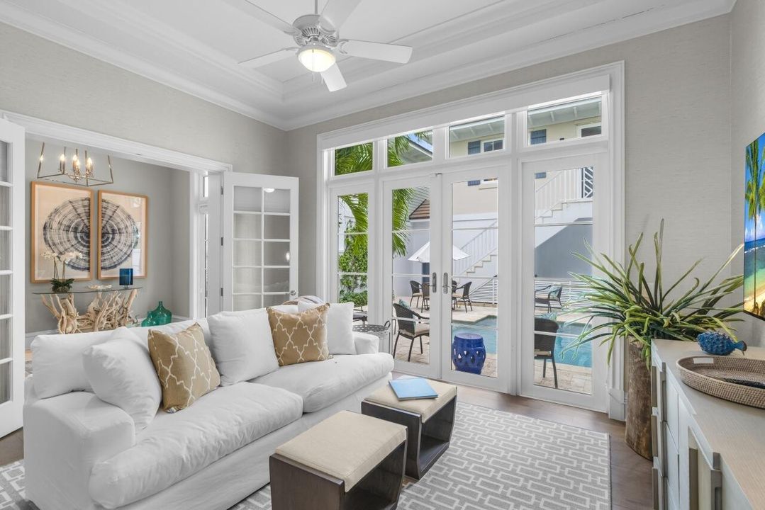 For Sale: $3,395,000 (4 beds, 4 baths, 3297 Square Feet)