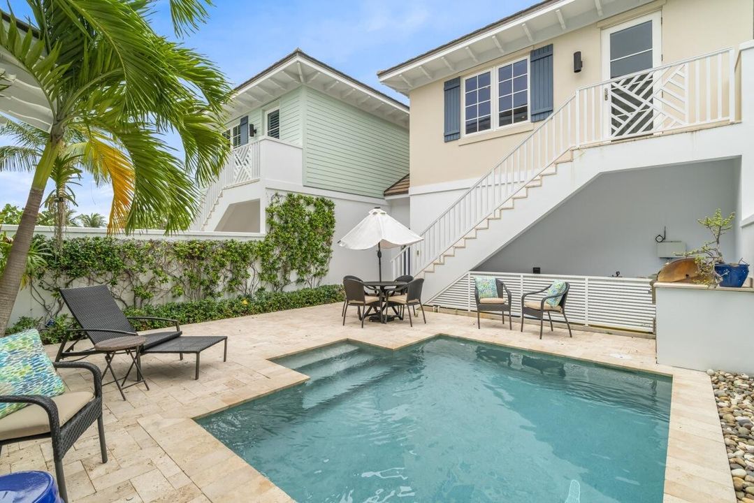 For Sale: $3,395,000 (4 beds, 4 baths, 3297 Square Feet)