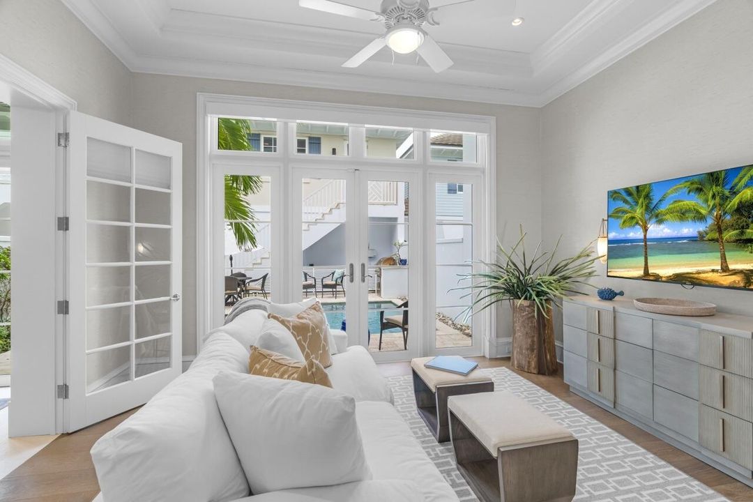 For Sale: $3,395,000 (4 beds, 4 baths, 3297 Square Feet)