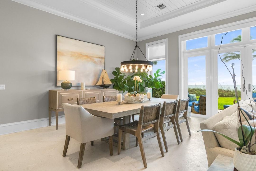 For Sale: $3,395,000 (4 beds, 4 baths, 3297 Square Feet)