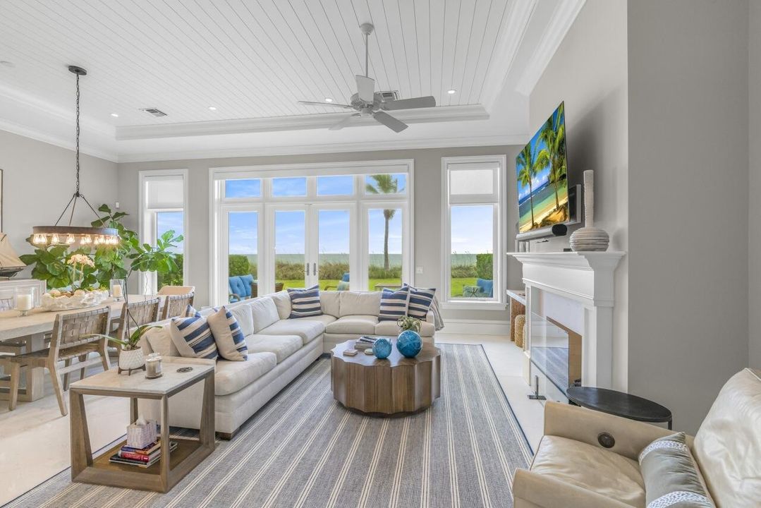 For Sale: $3,395,000 (4 beds, 4 baths, 3297 Square Feet)