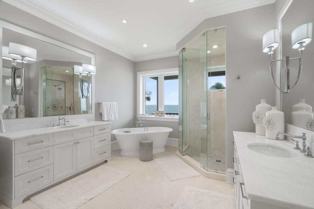 For Sale: $3,395,000 (4 beds, 4 baths, 3297 Square Feet)