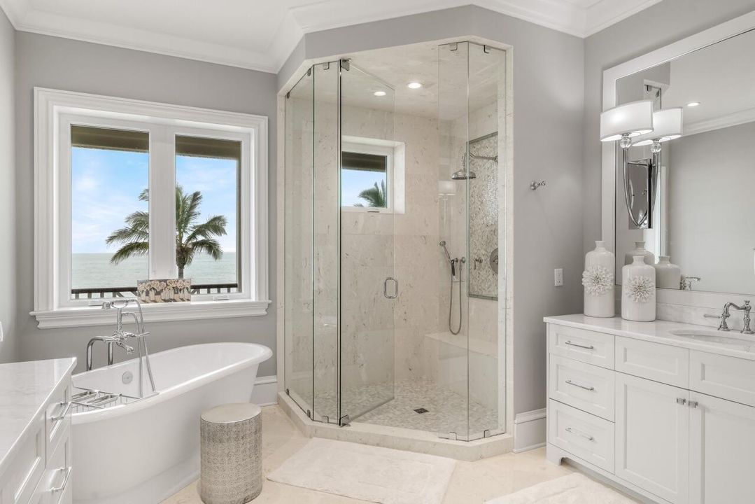 For Sale: $3,395,000 (4 beds, 4 baths, 3297 Square Feet)