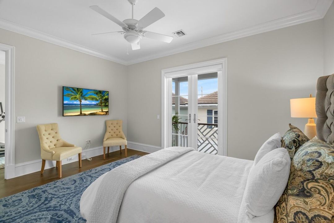 For Sale: $3,395,000 (4 beds, 4 baths, 3297 Square Feet)