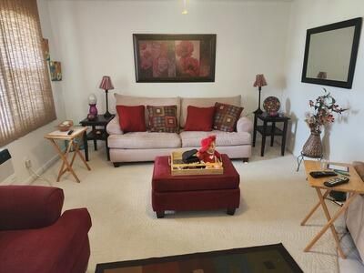 待售: $63,000 (1 贝兹, 1 浴室, 702 平方英尺)