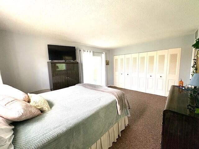 For Sale: $59,999 (1 beds, 1 baths, 702 Square Feet)