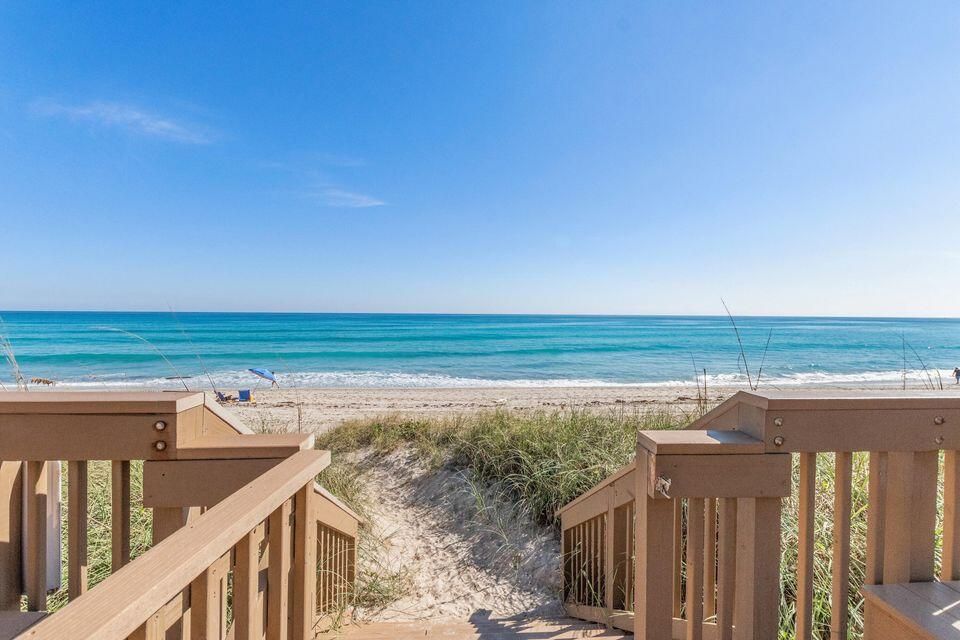 合同活跃: $1,325,000 (2 贝兹, 2 浴室, 1740 平方英尺)