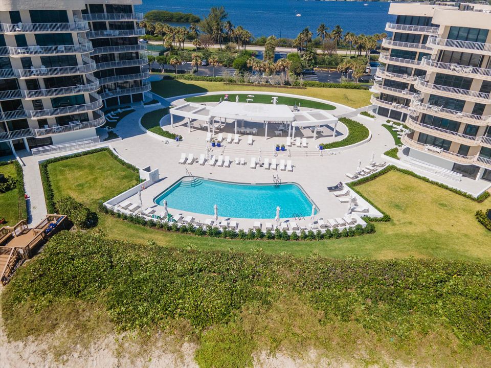 合同活跃: $1,325,000 (2 贝兹, 2 浴室, 1740 平方英尺)