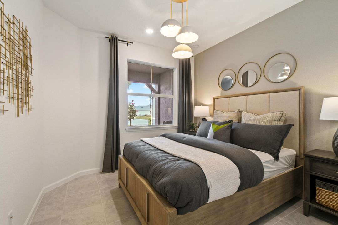 For Sale: $424,950 (2 beds, 2 baths, 1579 Square Feet)