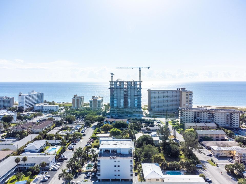 Под контрактом: $2,200 (1 спален, 1 ванн, 740 Квадратных фут)