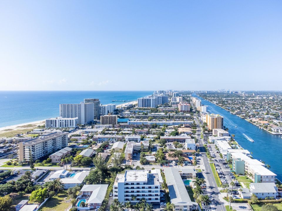 Под контрактом: $2,200 (1 спален, 1 ванн, 740 Квадратных фут)