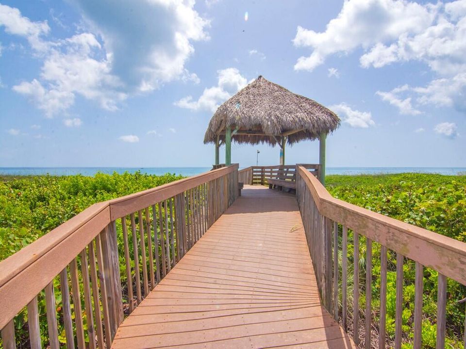 出租: $4,500 (3 贝兹, 3 浴室, 1355 平方英尺)