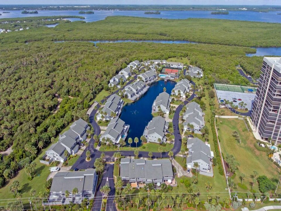 出租: $4,500 (3 贝兹, 3 浴室, 1355 平方英尺)