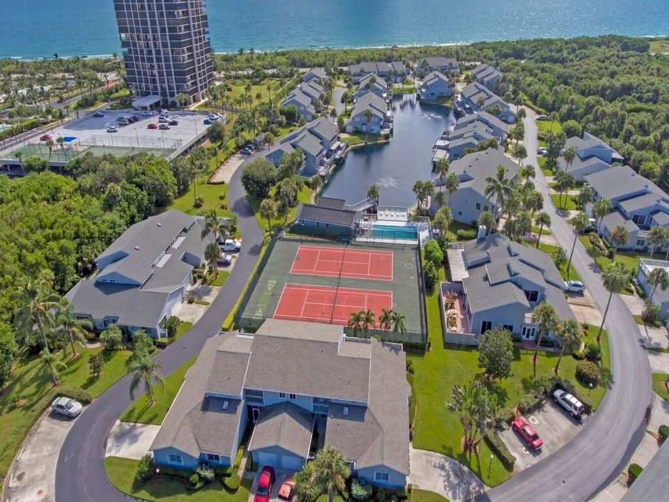 出租: $4,500 (3 贝兹, 3 浴室, 1355 平方英尺)