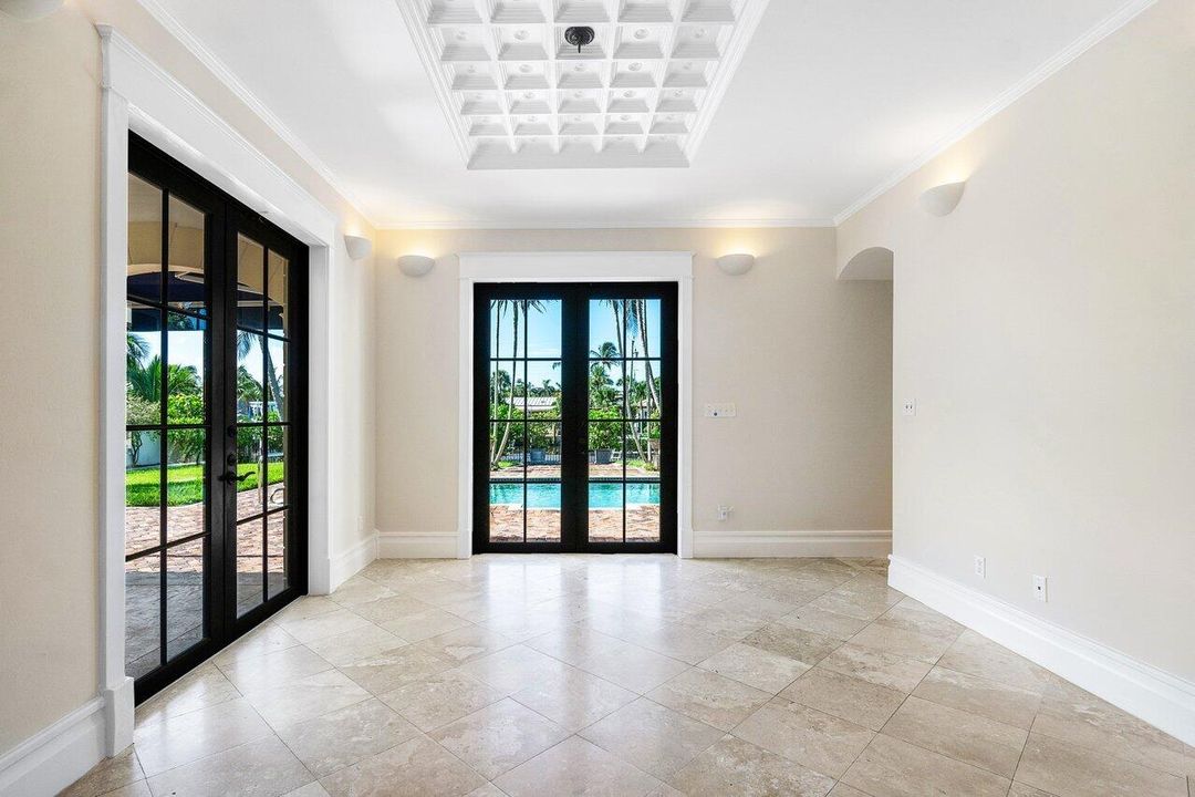 Activo con contrato: $4,499,000 (5 camas, 4 baños, 3885 Pies cuadrados)