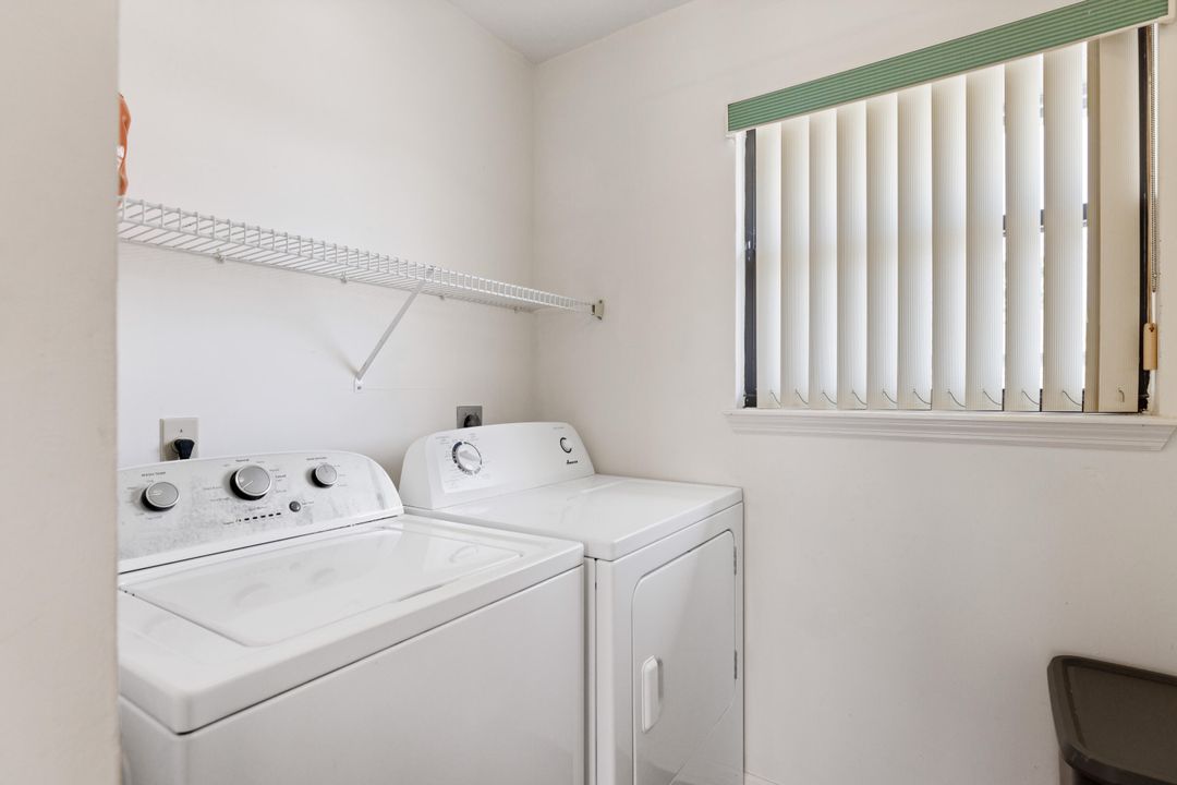 For Sale: $145,000 (2 beds, 2 baths, 874 Square Feet)