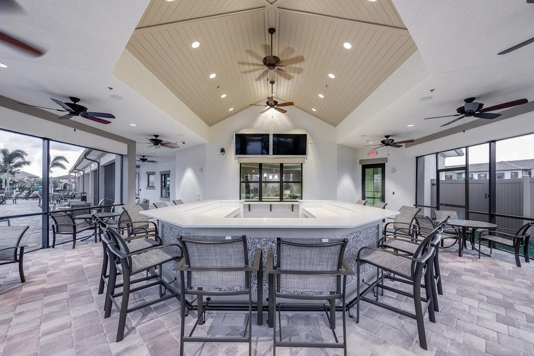 Active With Contract: $834,845 (4 beds, 3 baths, 2334 Square Feet)