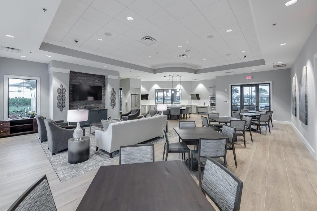 Active With Contract: $834,845 (4 beds, 3 baths, 2334 Square Feet)