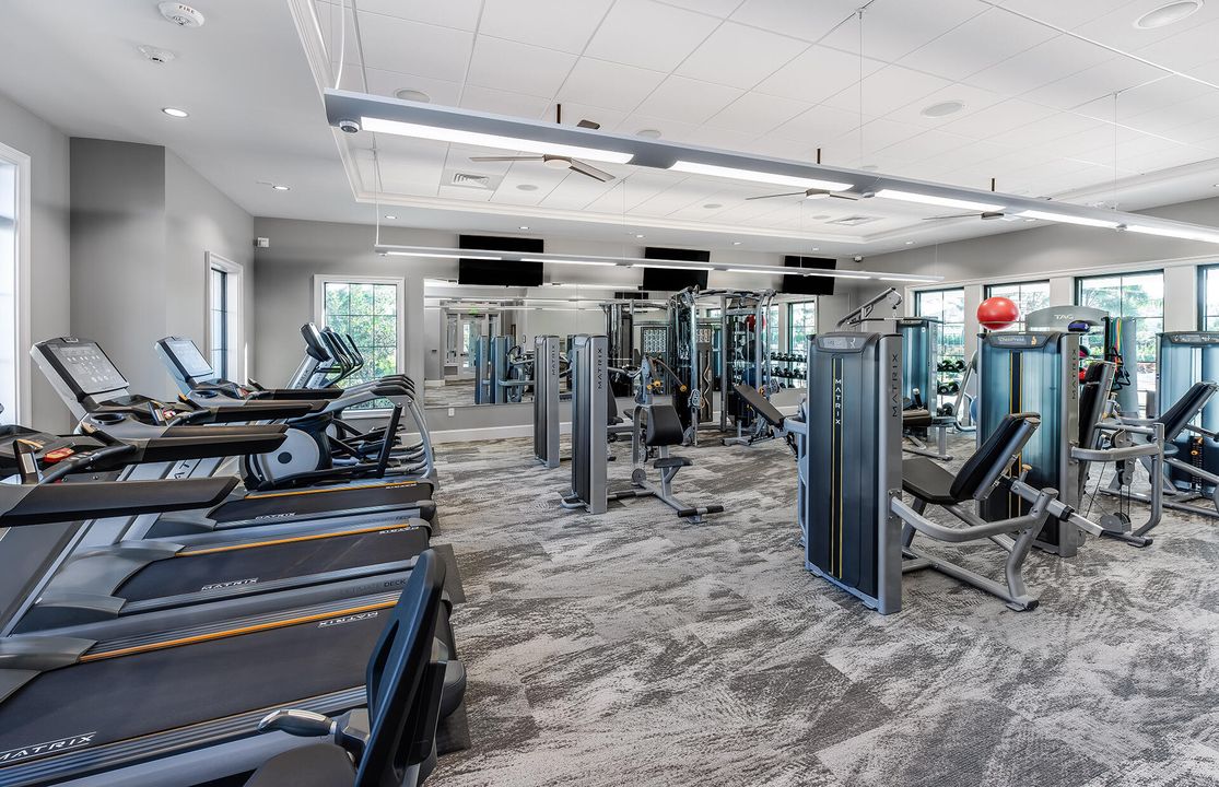 Active With Contract: $834,845 (4 beds, 3 baths, 2334 Square Feet)