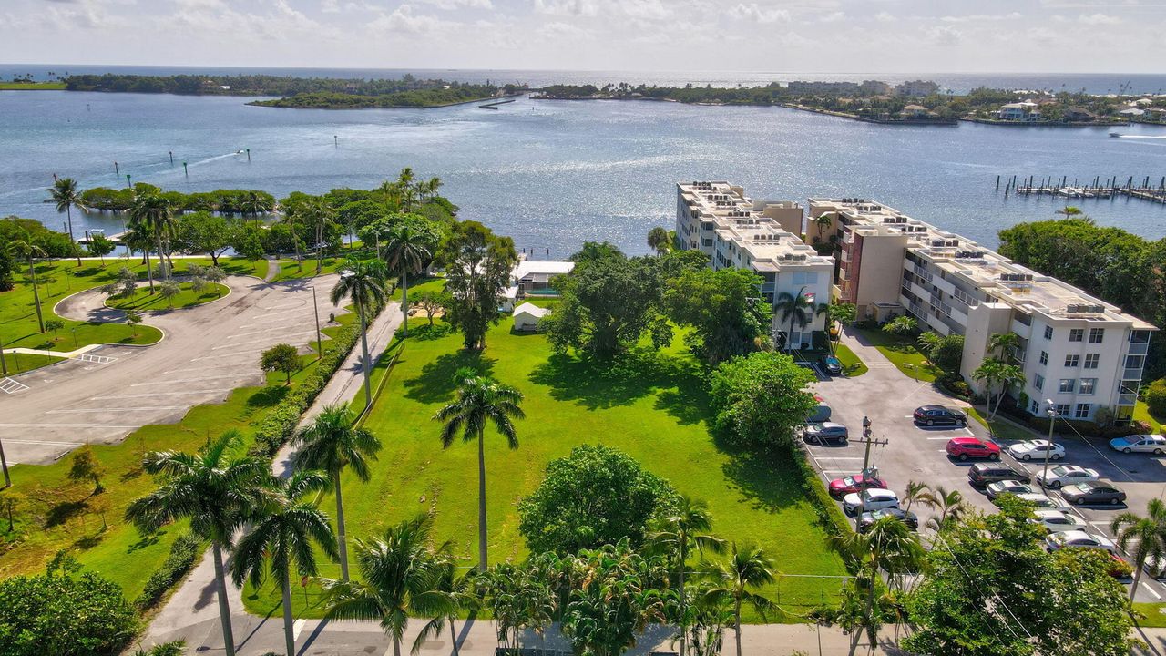 Active With Contract: $6,000,000 (0 beds, 0 baths, 0 Square Feet)