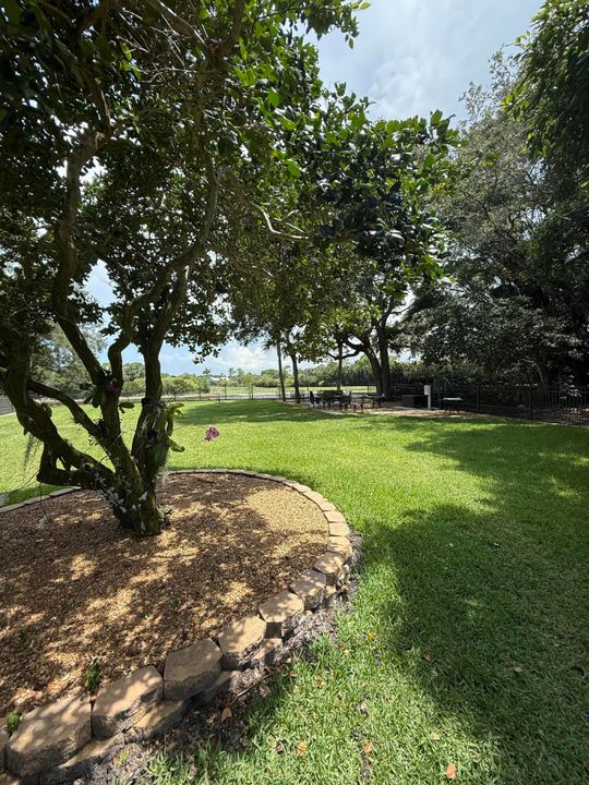 For Rent: $7,899 (3 beds, 3 baths, 2886 Square Feet)