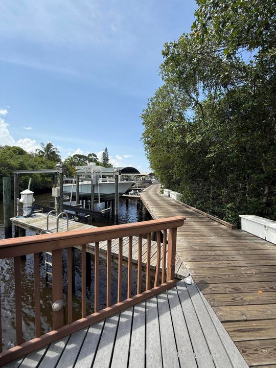 For Rent: $7,899 (3 beds, 3 baths, 2886 Square Feet)