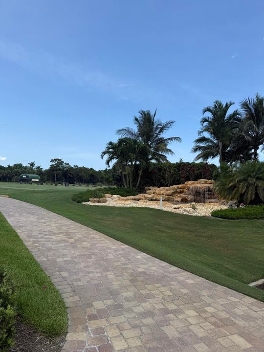 For Rent: $7,899 (3 beds, 3 baths, 2886 Square Feet)