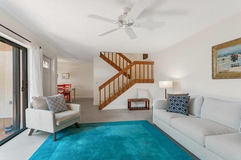 En Venta: $439,900 (2 camas, 2 baños, 1470 Pies cuadrados)