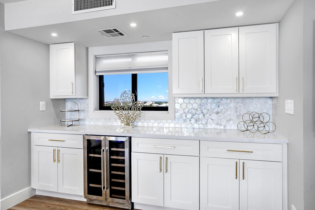 Active With Contract: $11,500 (2 beds, 2 baths, 1170 Square Feet)