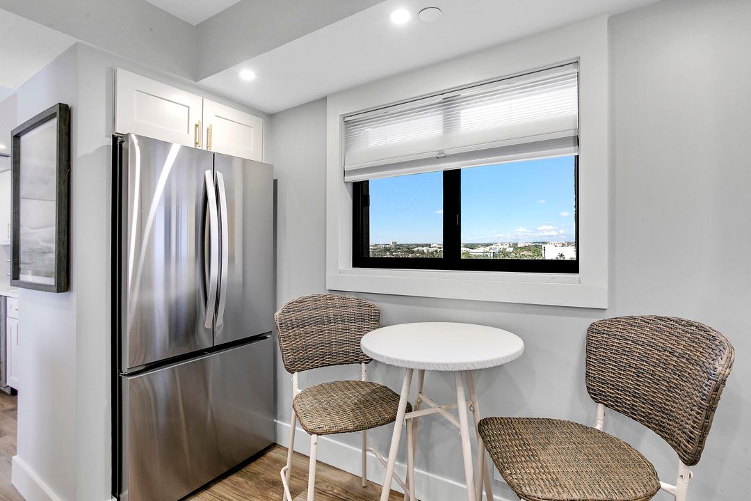 Active With Contract: $11,500 (2 beds, 2 baths, 1170 Square Feet)