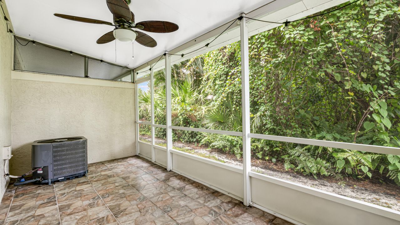 待售: $376,500 (2 贝兹, 2 浴室, 1233 平方英尺)