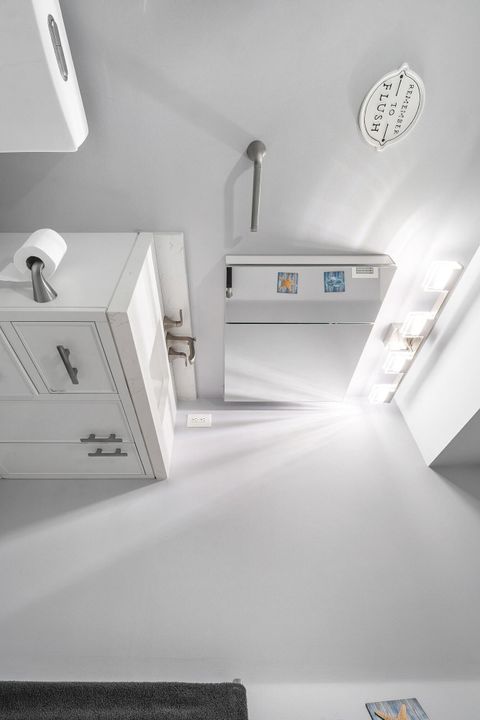 For Sale: $379,900 (3 beds, 2 baths, 1298 Square Feet)