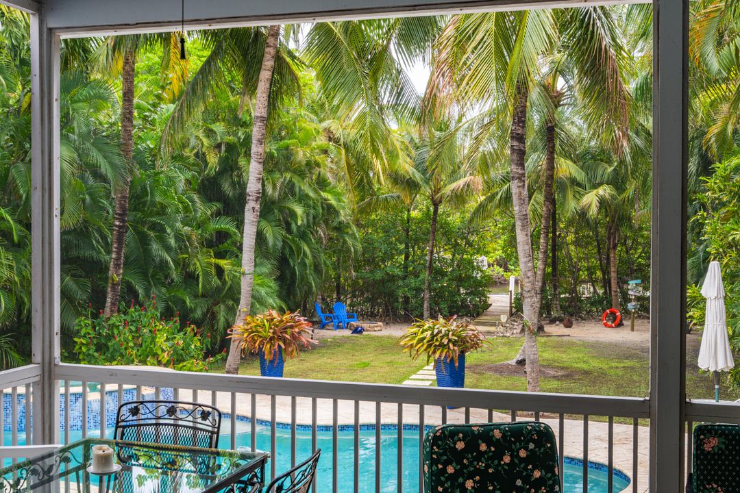 На продажу: $3,950,000 (5 спален, 4 ванн, 5776 Квадратных фут)