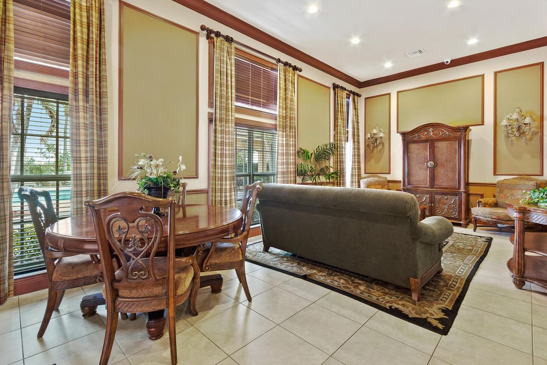 For Sale: $379,900 (3 beds, 2 baths, 1298 Square Feet)