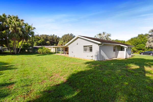 合同活跃: $383,000 (2 贝兹, 2 浴室, 1442 平方英尺)