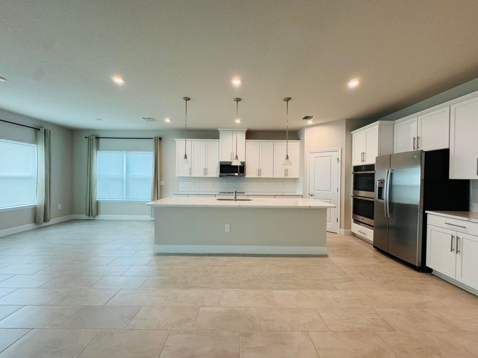 На продажу: $720,000 (5 спален, 3 ванн, 2988 Квадратных фут)