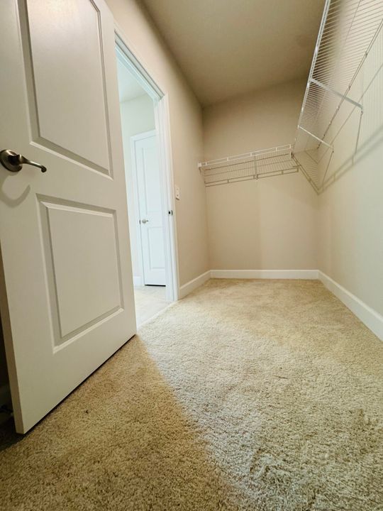 На продажу: $720,000 (5 спален, 3 ванн, 2988 Квадратных фут)