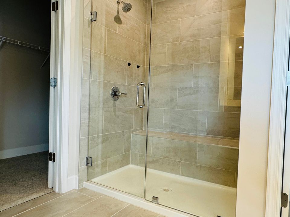 На продажу: $720,000 (5 спален, 3 ванн, 2988 Квадратных фут)