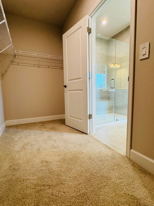 На продажу: $720,000 (5 спален, 3 ванн, 2988 Квадратных фут)