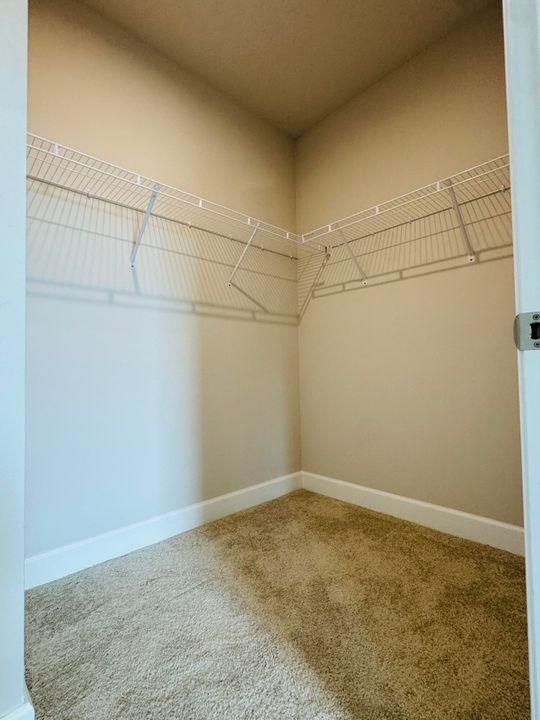 На продажу: $720,000 (5 спален, 3 ванн, 2988 Квадратных фут)