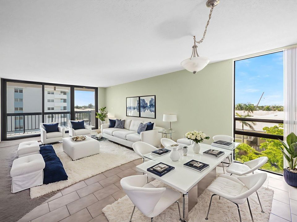 For Sale: $325,000 (2 beds, 2 baths, 1032 Square Feet)