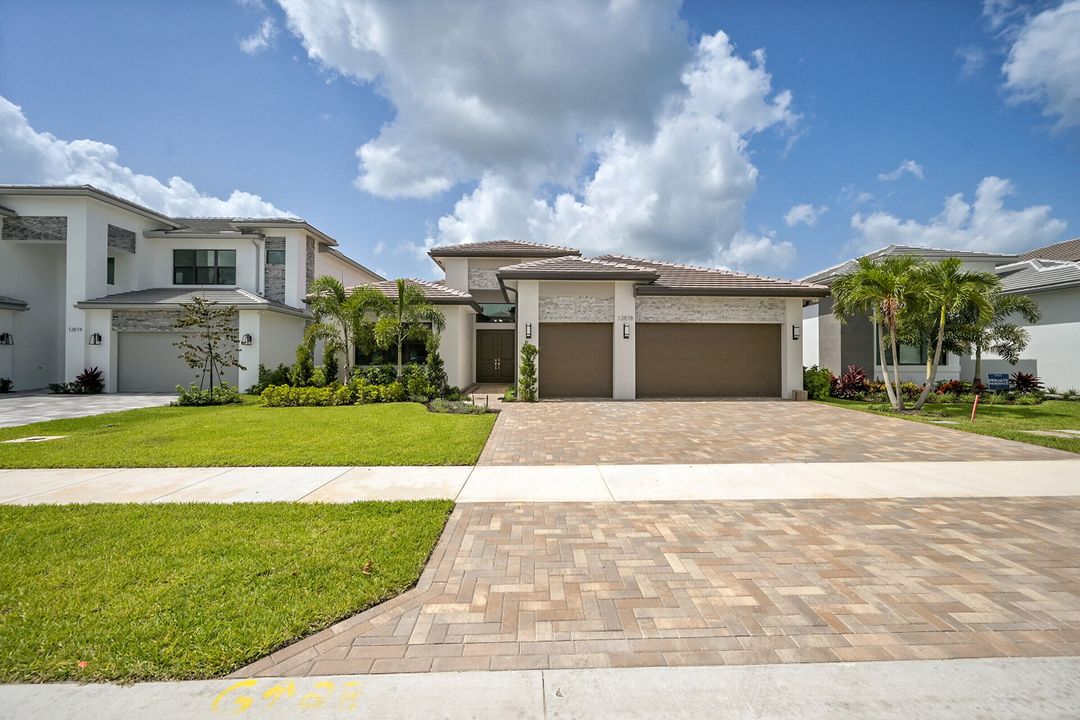 Recently Rented: $6,500 (4 beds, 4 baths, 3248 Square Feet)