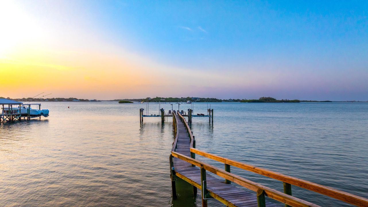 出租: $18,500 (3 贝兹, 2 浴室, 2664 平方英尺)