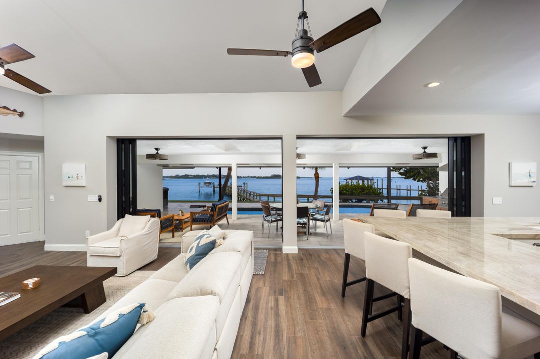 出租: $18,500 (3 贝兹, 2 浴室, 2664 平方英尺)