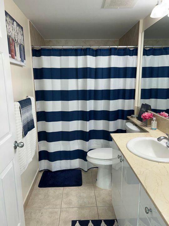 Activo con contrato: $6,000 (2 camas, 2 baños, 1129 Pies cuadrados)