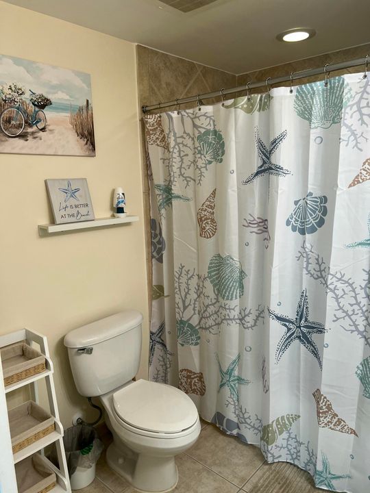 Activo con contrato: $6,000 (2 camas, 2 baños, 1129 Pies cuadrados)