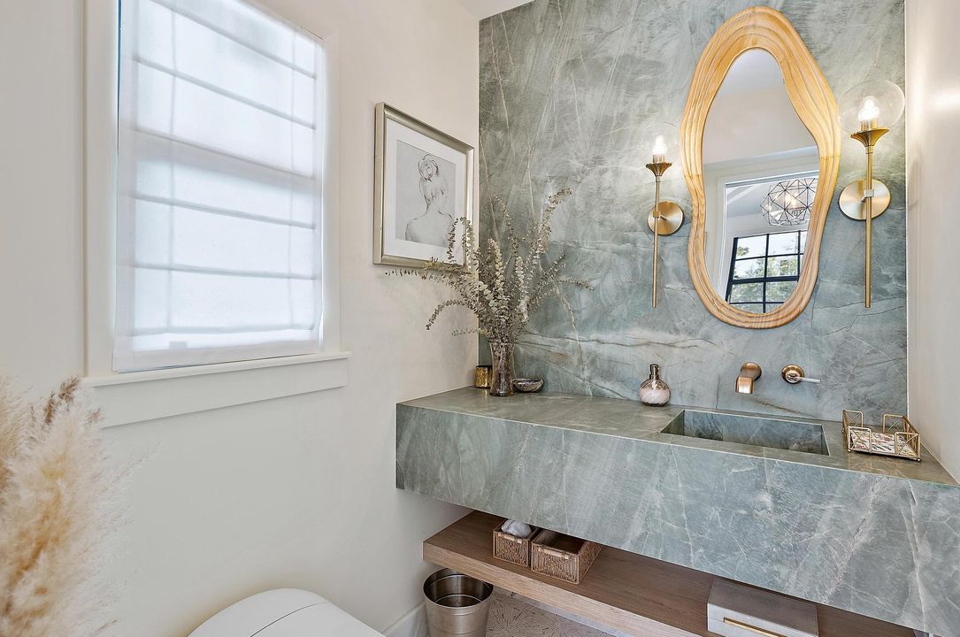 В аренду: $20,000 (4 спален, 3 ванн, 2384 Квадратных фут)